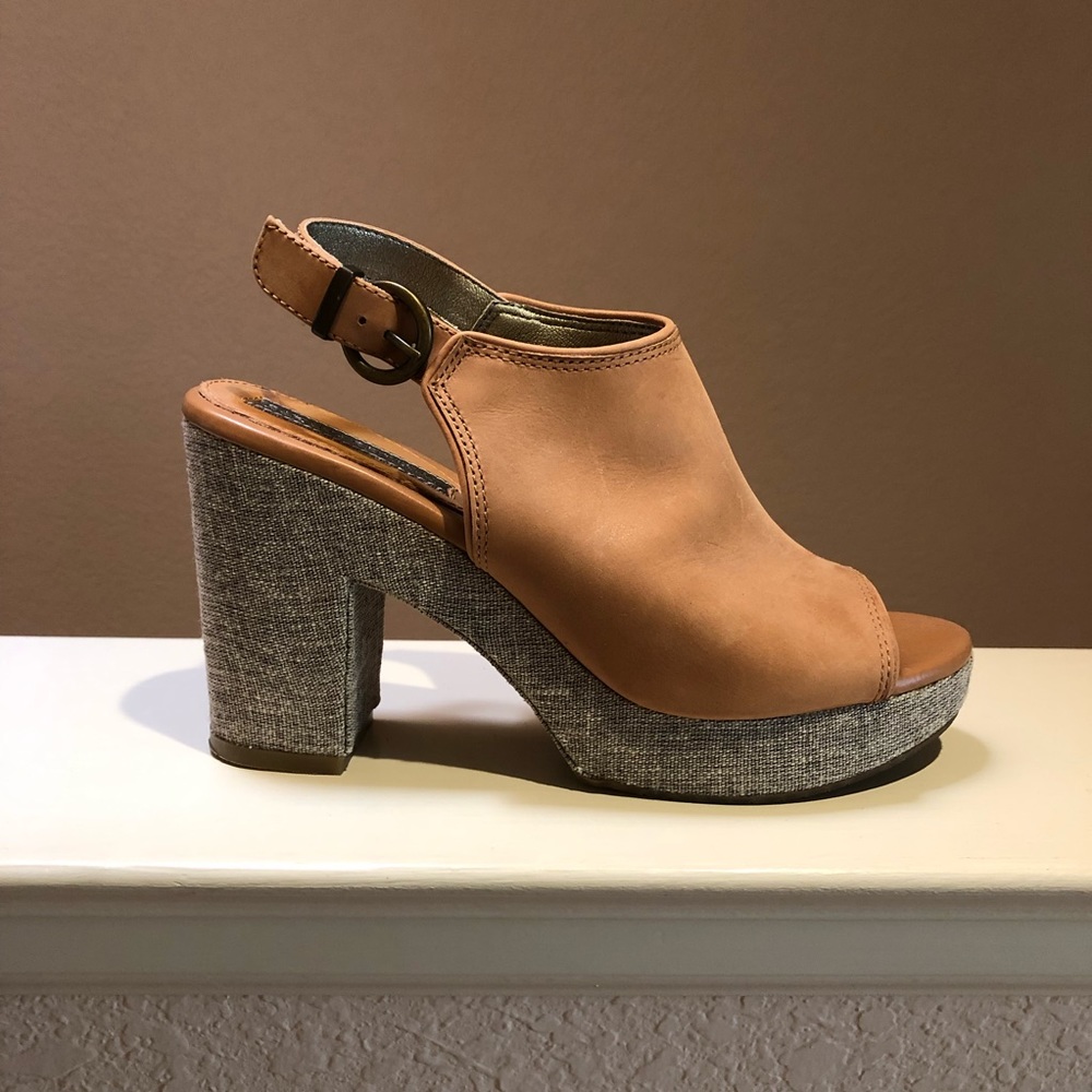 Banana Republic open-toe sandals